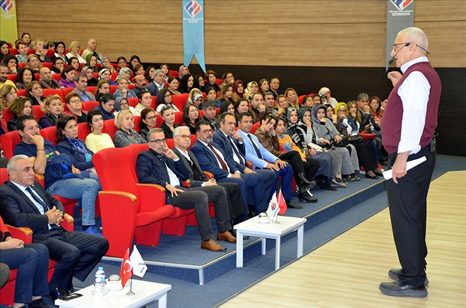 Doğan Cüceloğlu Kayseri Final Okullarında seminer verdi
