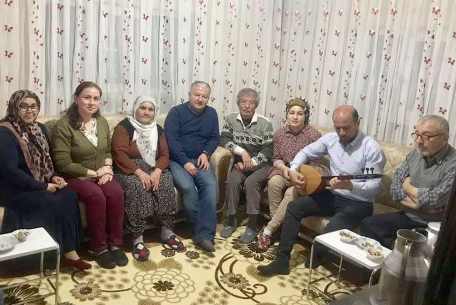 Türkmen evinde Türkmen geleneği