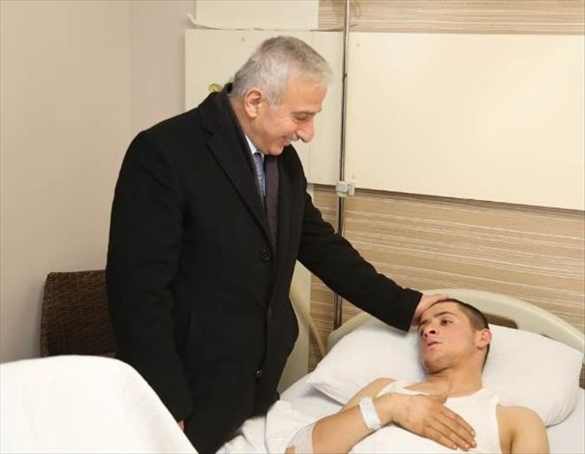 Vali Süleyman Kamçı Yaralı Askerleri Ziyaret Etti
