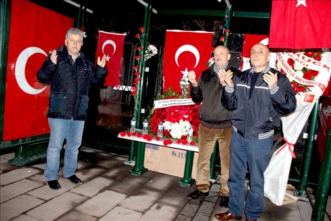YENİ YILA ŞEHİTLER  DURAĞINDA GİRDİLER