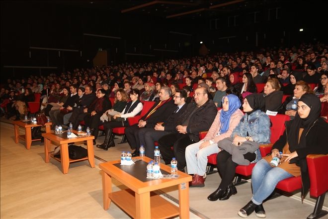 Kitap Sizden Tiyatro Büyükşehir´den