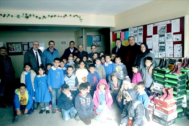 Öğrencilere yeni yıl hediyesi