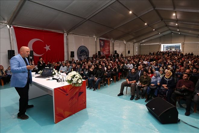 1. Kayseri Kitap Fuarı´na övgüler gelmeye devam ediyor 