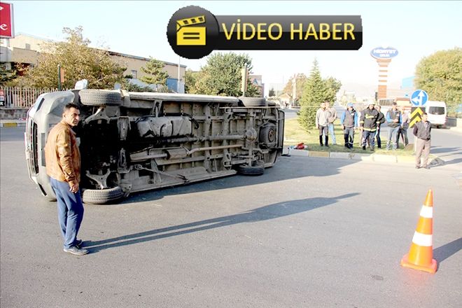 İşçi servisleri çarpıştı: 11 yaralı 