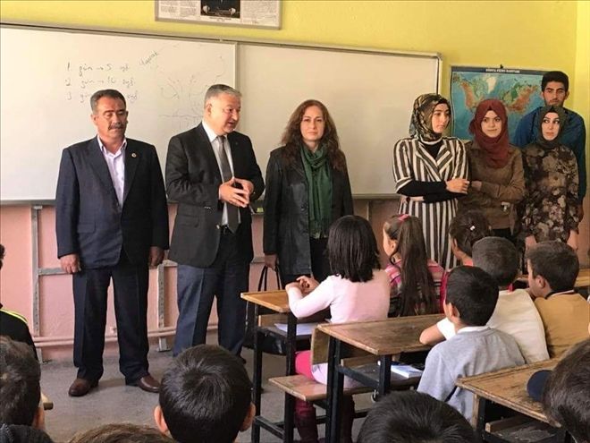 Kaymakam Duru Yeniköy Okulunu ziyaret etti 