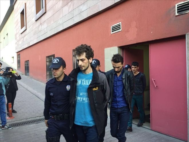 Uyuşturucudan gözaltına alınan zanlılar adliyeye sevk edildi 