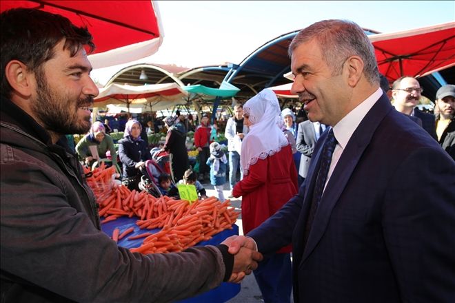Başkan Çelik Beyaz Masa Mobil´de halkı dinledi 