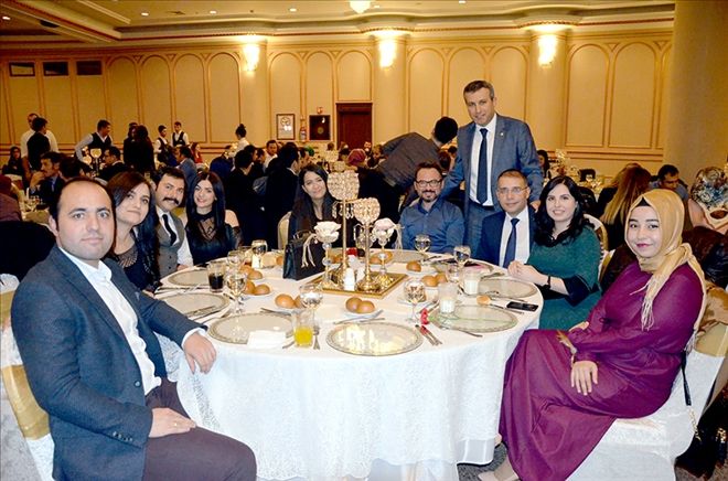 FİNAL AİLESİ ÖĞRETMENLER GÜNÜNDE BULUŞTU