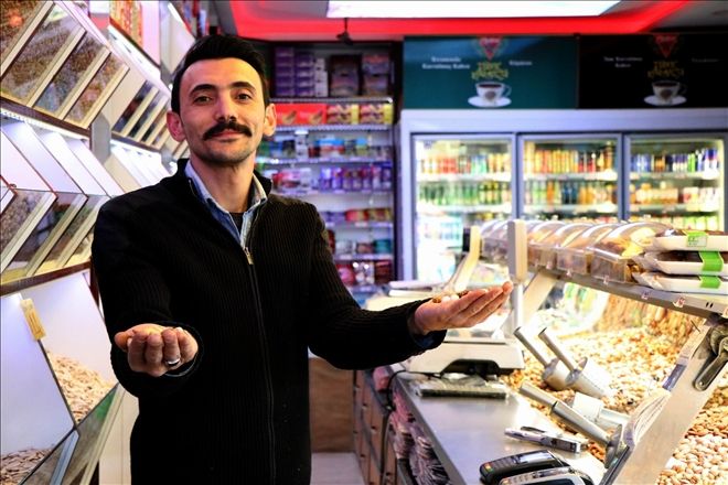 Yaz sıcak geçti, kuruyemiş fiyatları arttı 