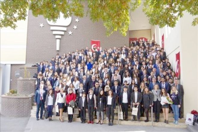 Türkiye´nin dört bir yanından öğrenciler ülke sorunlarını tartıştı 