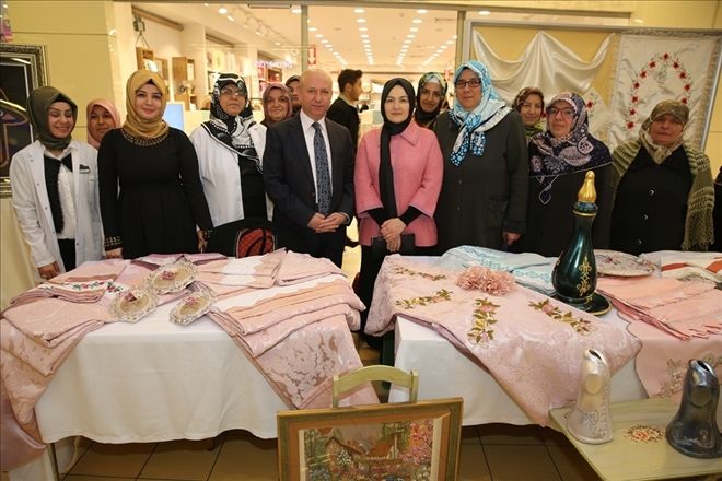 Kocasinan Akademi, el emeği göz nurunu sergiliyor 