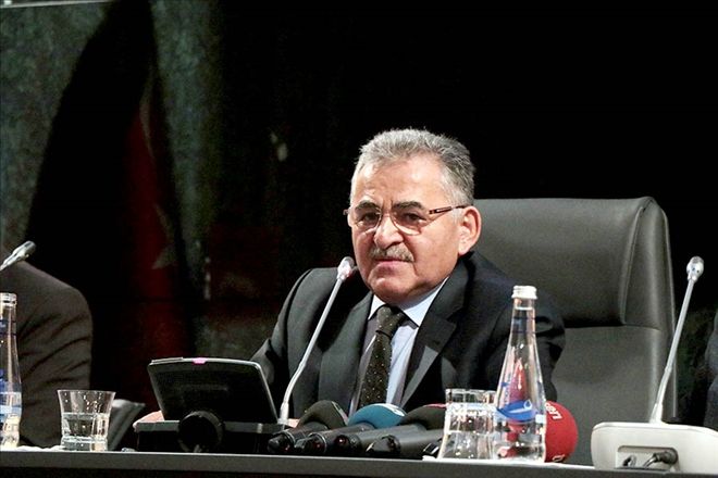 Başkan Büyükkılıç, müteahhitlere ´Kentsel dönüşümü´ anlattı 