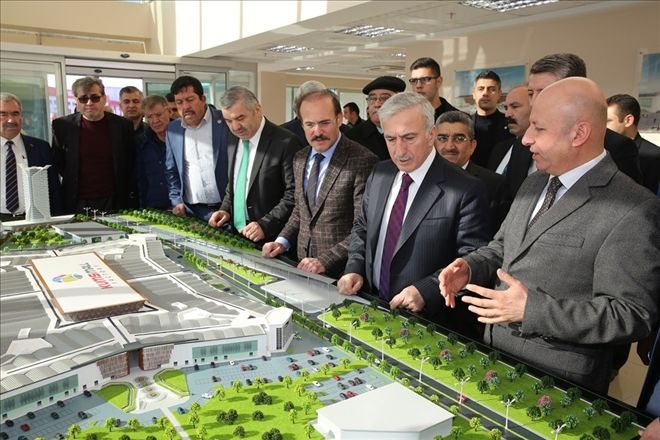 Başkan Çolakbayrakdar, ?Kayseri, mobilyada dünya lideri olacak? 