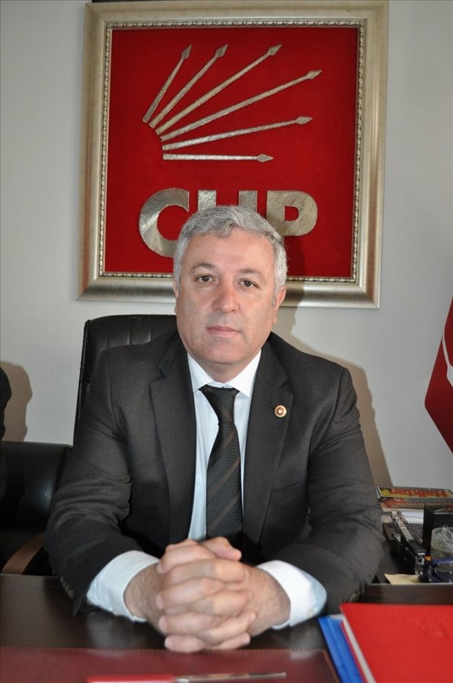 AKP´Yİ TOPA TUTTU