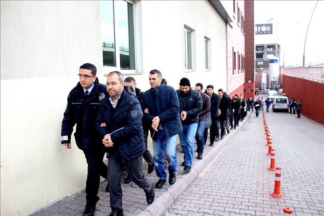 14 akademisyen adliyeye sevk edildi