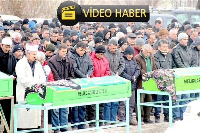 Kazada hayatını kaybeden 5 kişi toprağa verildi