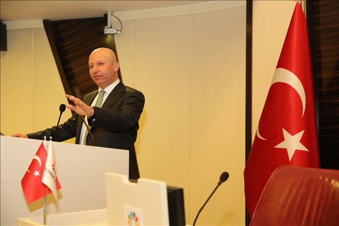 Başkan Çolakbayrakdar, 2017 projelerini meclis üyelerine anlatta