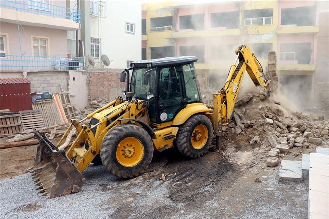 METRUK BİNALAR YIKILIYOR