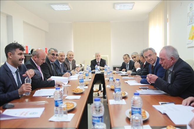 Vali Kamçı İncesu OSB´de Sanayicilerle Bir Araya Geldi