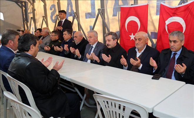 Vali Kamçı Şehit Mahmut Yıldırım´ın Mevlidine Katıldı