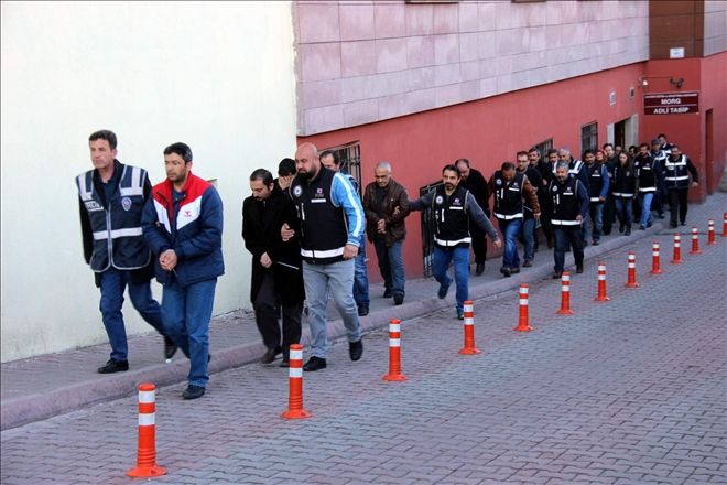 21 kişiden 15´i tutuklandı