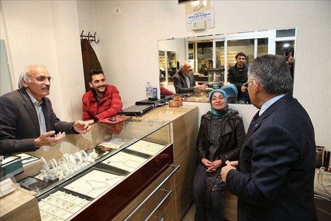 Başkan Büyükkılıç Camikebir Mahallesi esnafını ziyaret etti