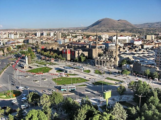 Kayseri´de 834 bin 470 kişi sandık başına gitti 