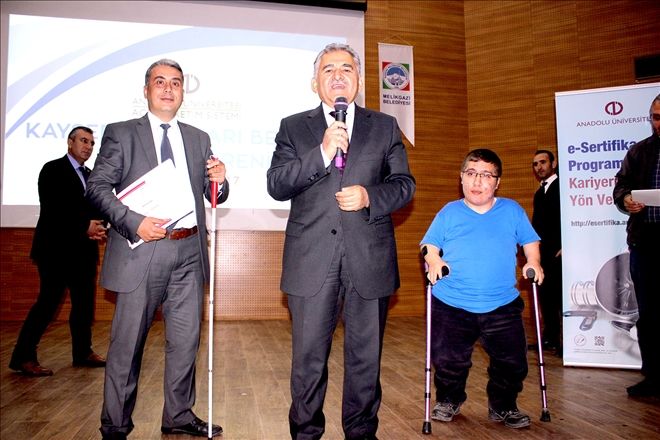 Öğrencilere başarı belgeleri takdim edildi