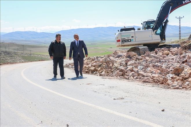 Yahyalı´da mahalle yollarındaki düzenlemeler devam ediyor