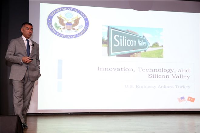 ABD Büyükelçiliği E3 Platformu AGÜ´de