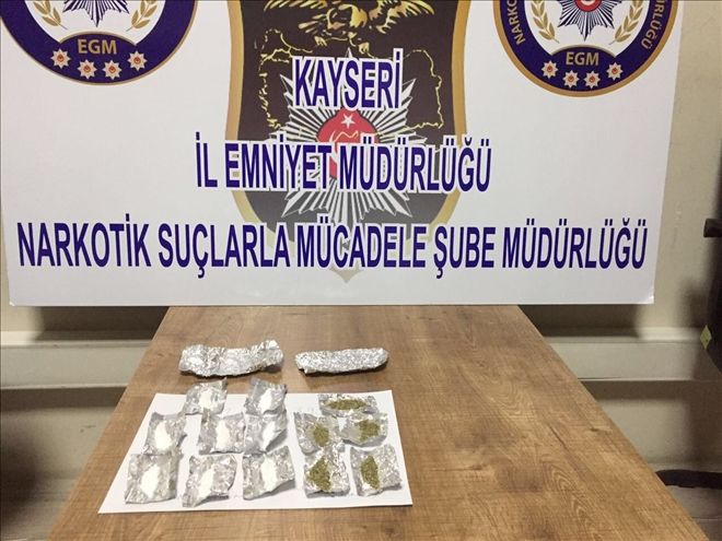 Zehir tacirleri gözaltına alındı