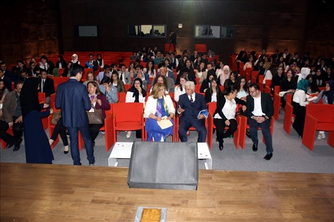 AGÜ´de Model United Nation programı düzenlendi