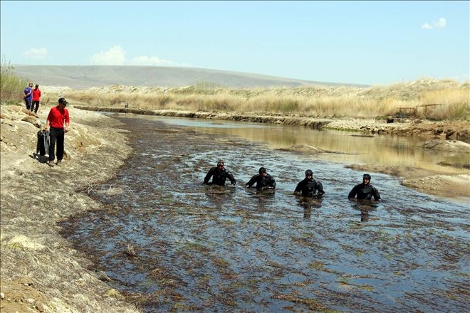 17 dalgıç, çocuğu bulmak için çalışmalarını sürdürüyor