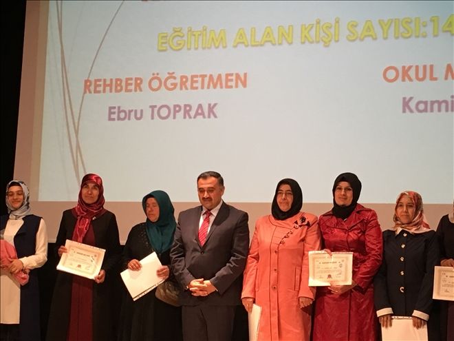 Aile Eğitim Programı´na katılanlar belgelerini aldı