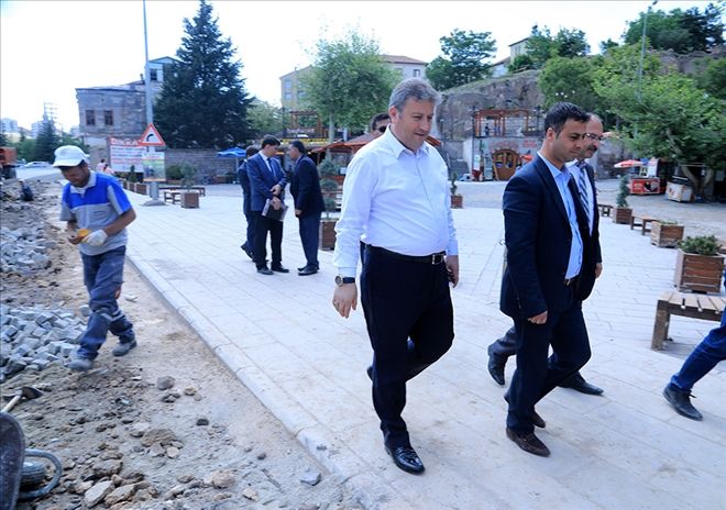 Talas´ta asfalt çalışmaları devam ediyor