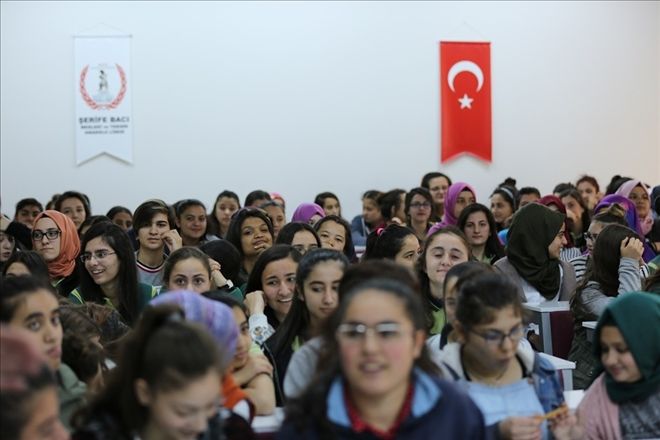 Başkan Çolakbayrakdar ´dua´ şiirini okudu