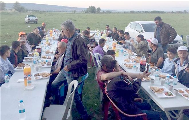 Kayserili avcılar önce deneme atışı yaptı ardından iftarlarını açtı 