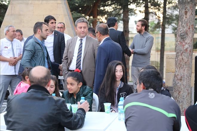 Talas Belediyesi iftarda Tablakayalıları ağırladı