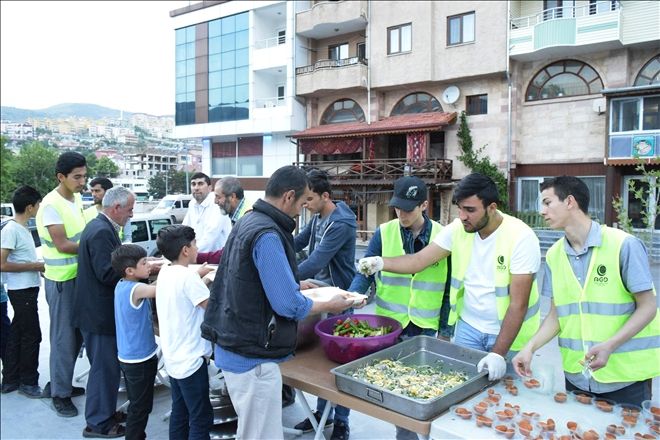 AGD Yahyalı şubesi iftar çadırı açtı