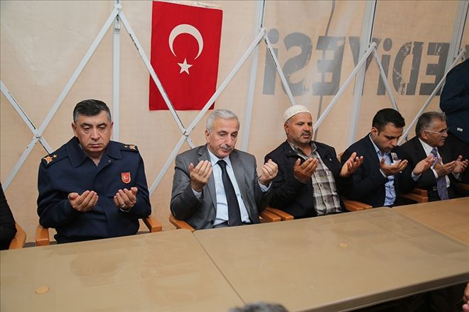 Vali Kamçı, Şehit Abuzer Doğan´ın Mevlidine Katıldı