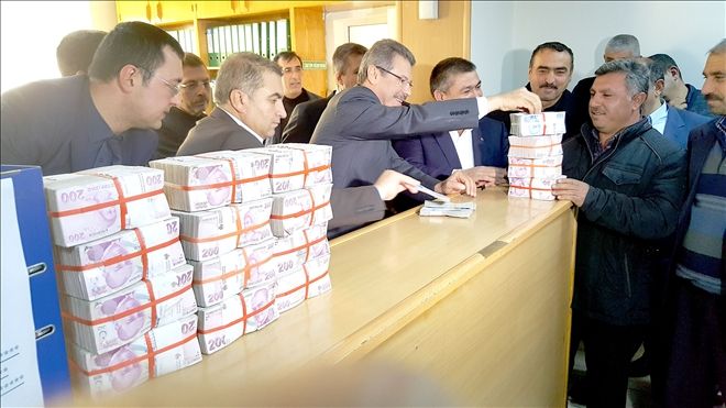 Kayseri Şeker pancar çiftçisine çapa avansı verdi