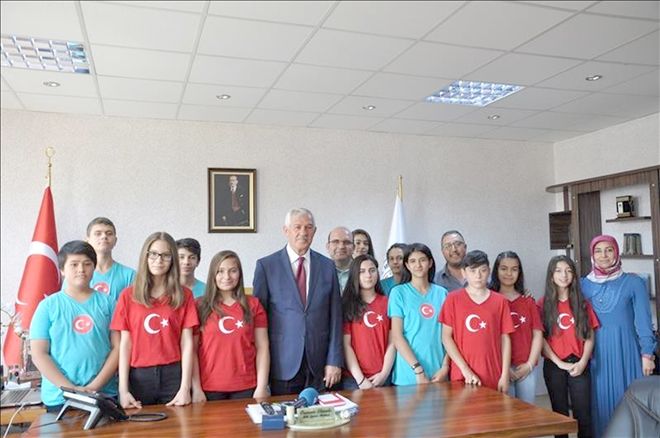  ?Bizim Türkümüz´ heyeti Müdür Elmalı´yı ziyaret etti