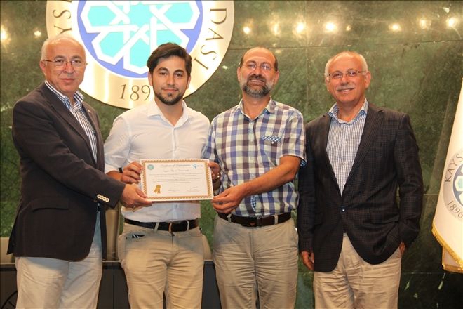 Dış Ticaret Eğitimi Kursiyerleri Törenle Sertifikalarını Aldı