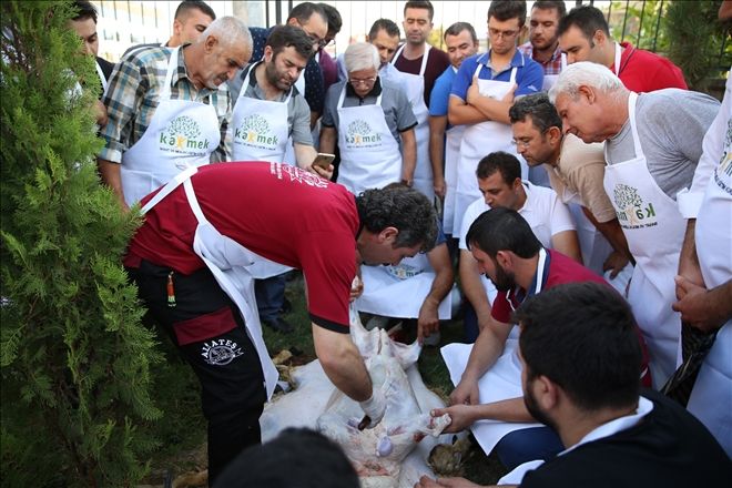 Kaymek´te kurban kesim kursu veriliyor