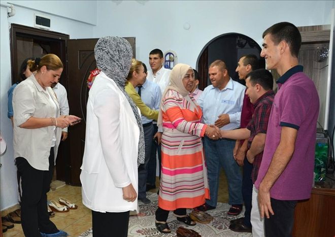 Bayan Özhaseki ve Bayan Kamçı´dan Umut Evlerine Ziyaret