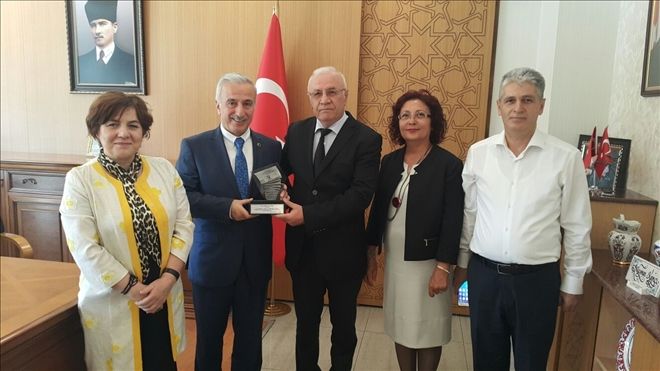 Birleşik Kafkasya Derneğinden Vali Kamçı´ya teşekkür ziyareti