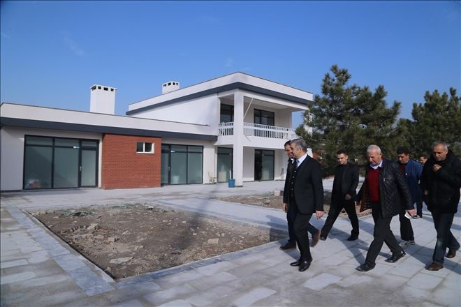 Başkan Çelik şantiyeleri gezdi 