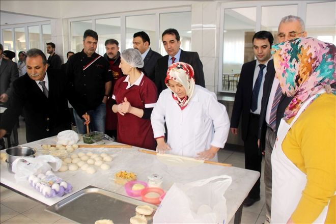 Ustalık Belgesi alabilmek için hünerlerini sergilediler
