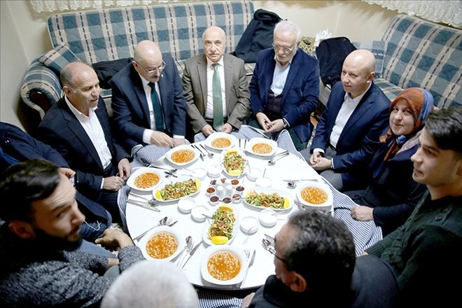 Başkan Çolakbayrakdar çat kapı ziyaretlere devam ediyor
