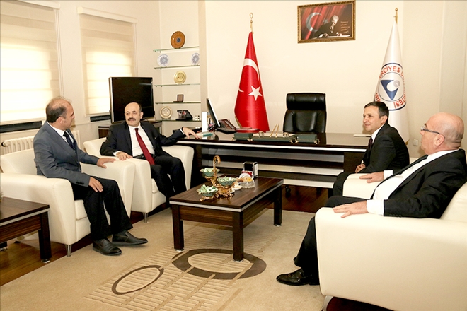 YÖK Başkanı Prof. Dr. Saraç, ERÜ Rektörü Çalış´ı Ziyaret Etti 